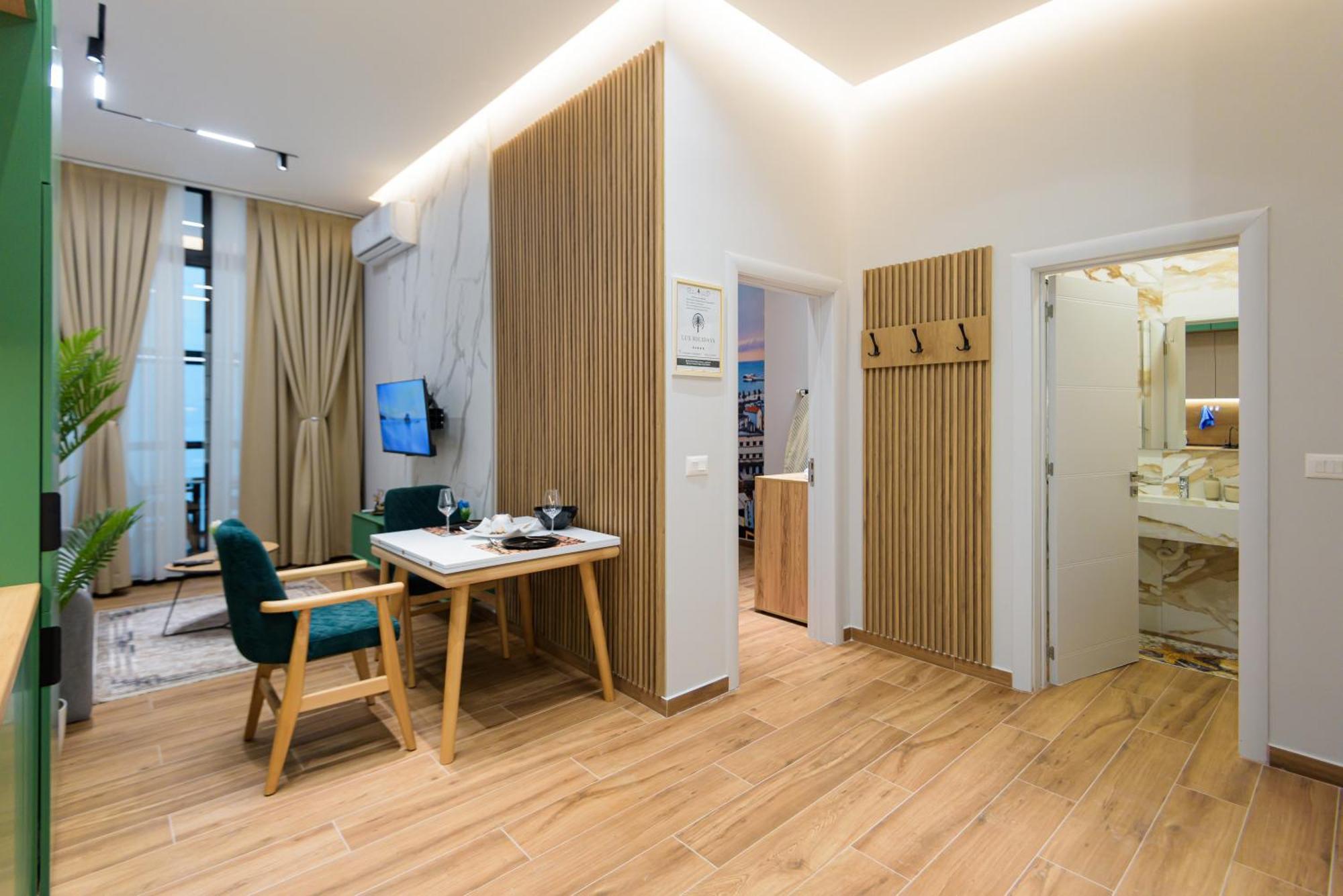 Lux Holidays Durrës Exterior foto