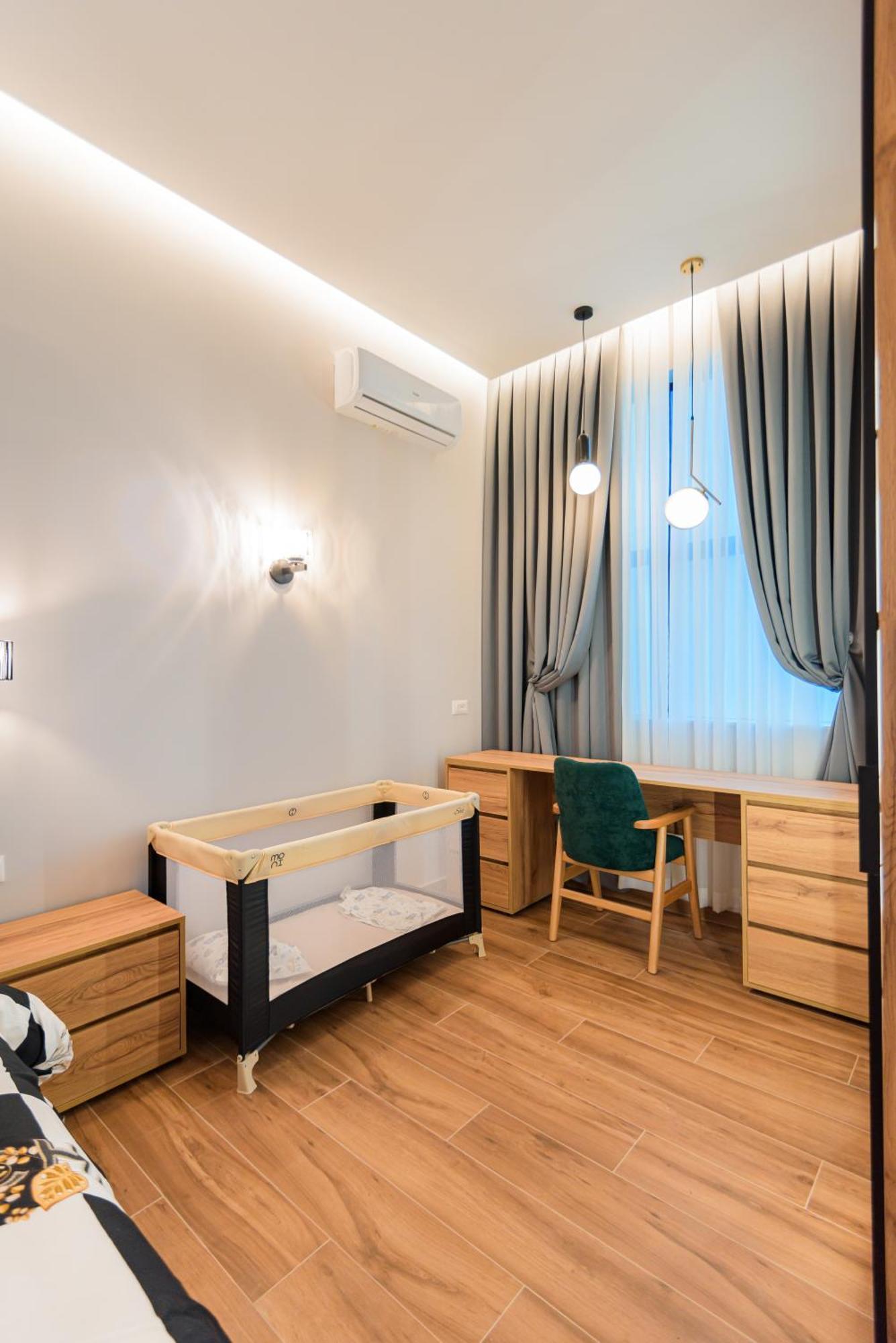 Lux Holidays Durrës Exterior foto